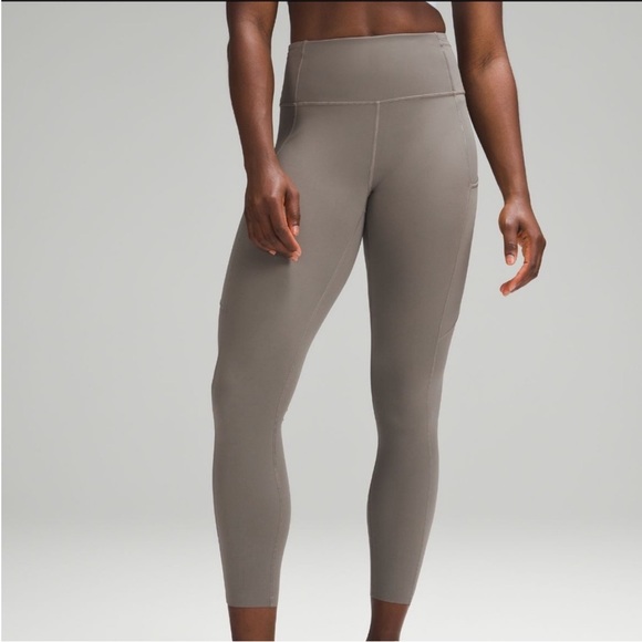 NWT Lululemon fast and free HR tight 25” in carbon dust - Picture 1 of 8